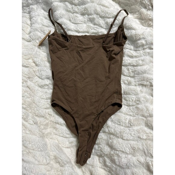 Skims Fits Everybody Cami Bodysuit oxide XS NWT onyx - Picture 5 of 5